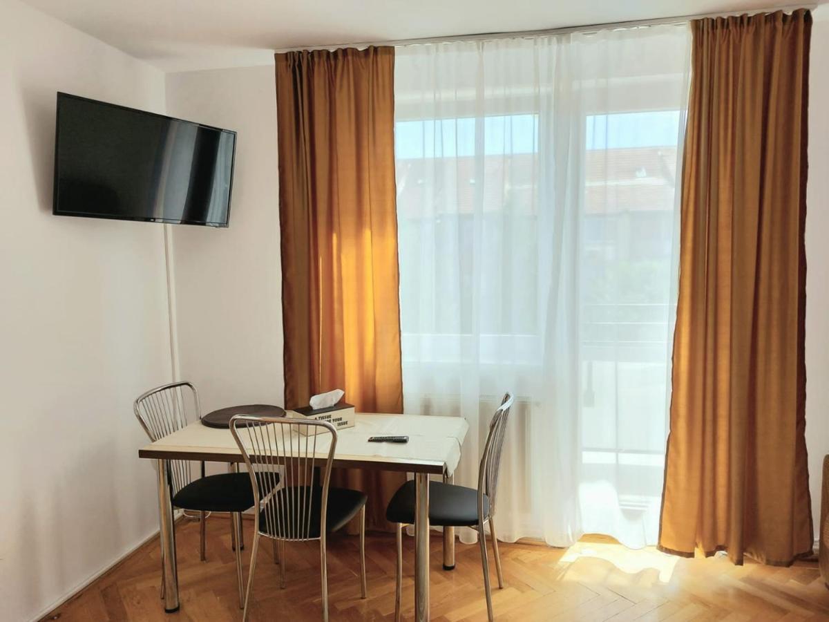 Cami Apartment *